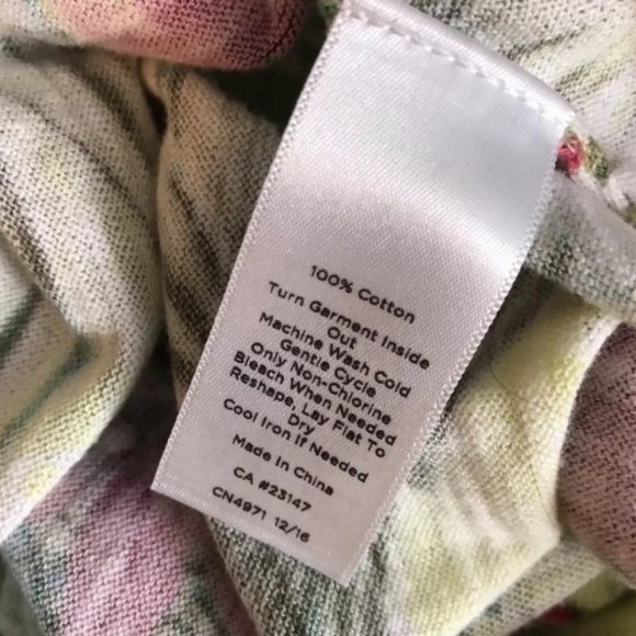 Talbots Tropical Parrot Bird Stretch Knit Blouse Short Sleeve Crew Neck, Size S - Picture 6 of 8